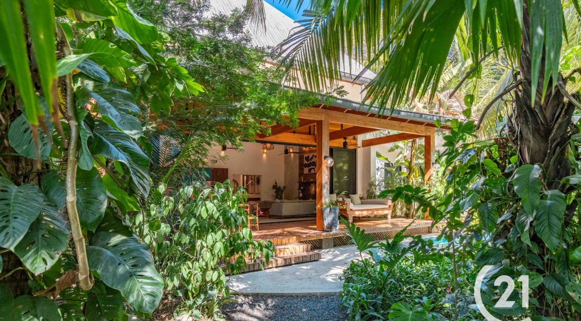Casa Del Surf-Century 21-Nosara-Allan Monestel-Real Estate-Agent-Nosara-Playa Guiones-Playa Pelada-Guanacaste-Costa Rica-Bienes Raices- Real Estate- For Sale-40