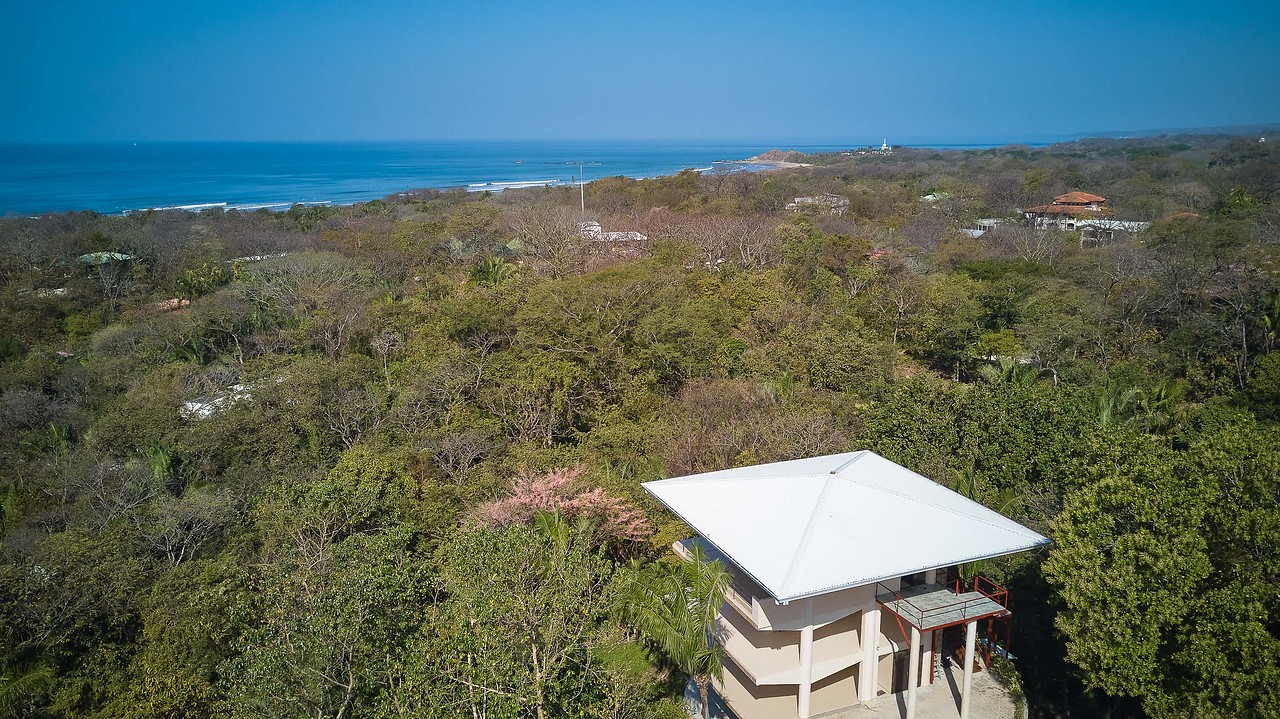 Casa Kahakai: Ocean View & Close to the Beach