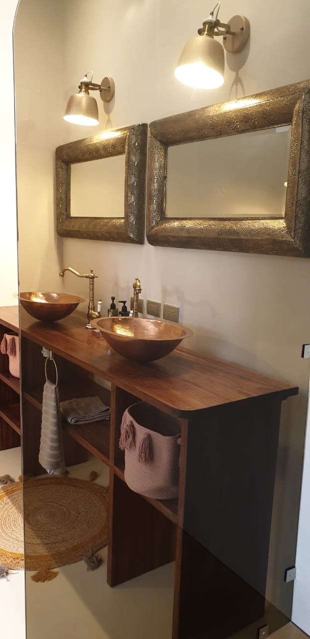 80864049-2b1b-4ebb-b115-279f0b2657d9