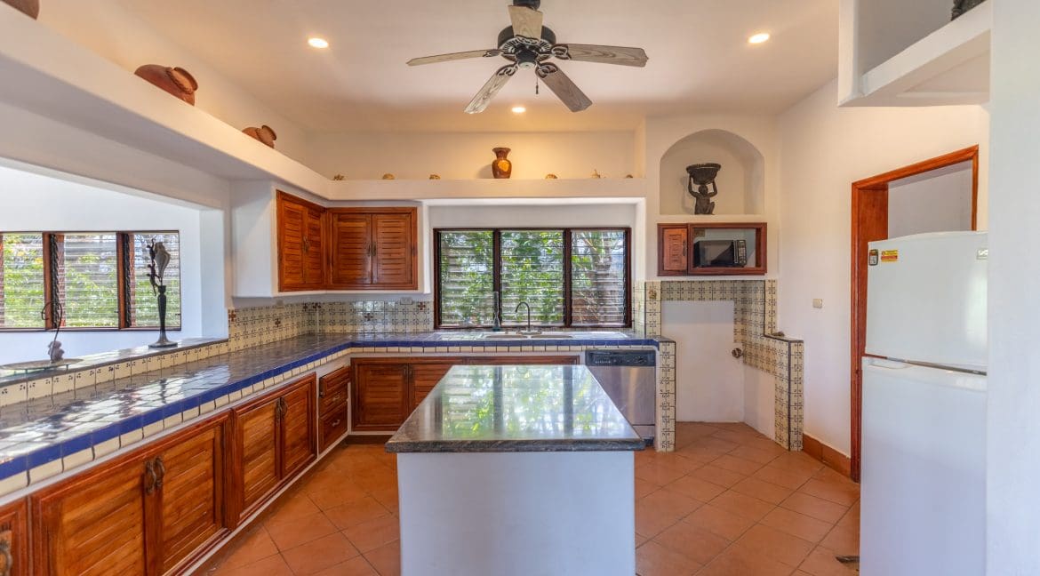 0r6a0064-hdr_53719391591_o